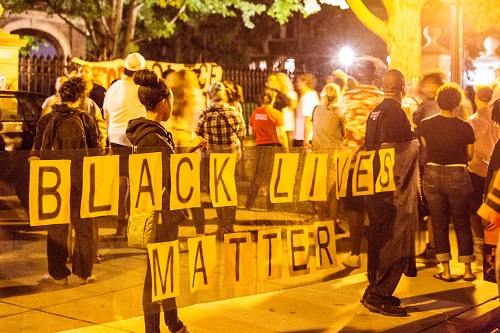 Black Lives Matter protesters at the Minnesota Governor’s Mansion in July 2016. Archivists at DocNow work with community activists to document the offline labor that makes social media hashtag campaigns such as #BlackLivesMatter possible. Tony Webster/Flickr/CC BY-SA 2.0 