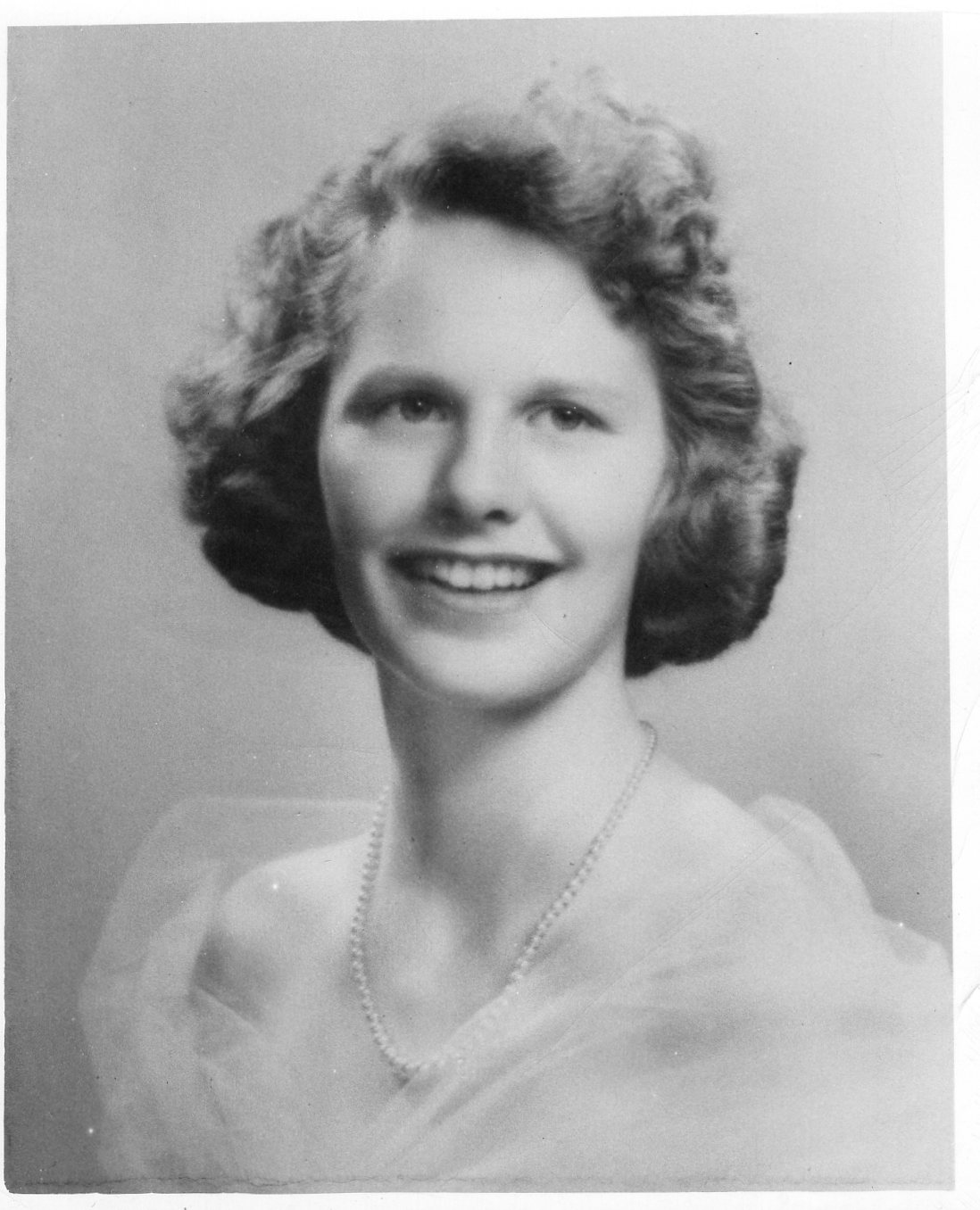 Edith Proctor Young in her Vassar years.