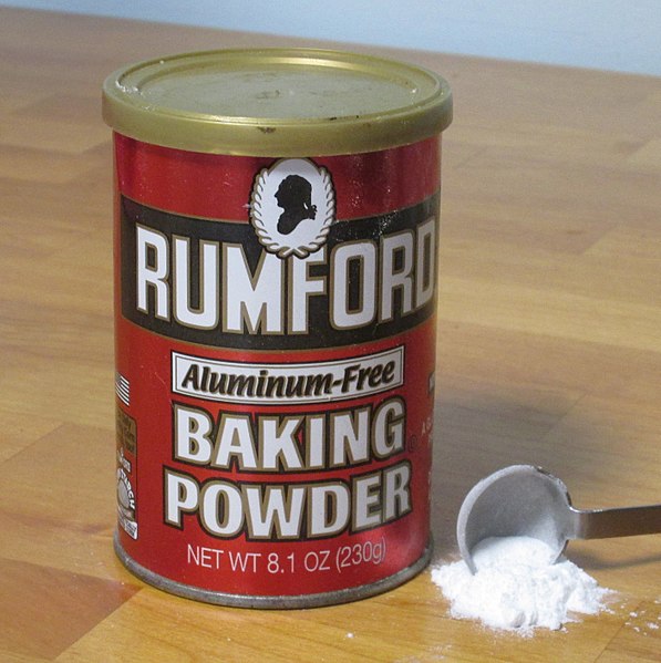 Rumford aluminum-free baking powder, showing a 2013 container and the powder itself.