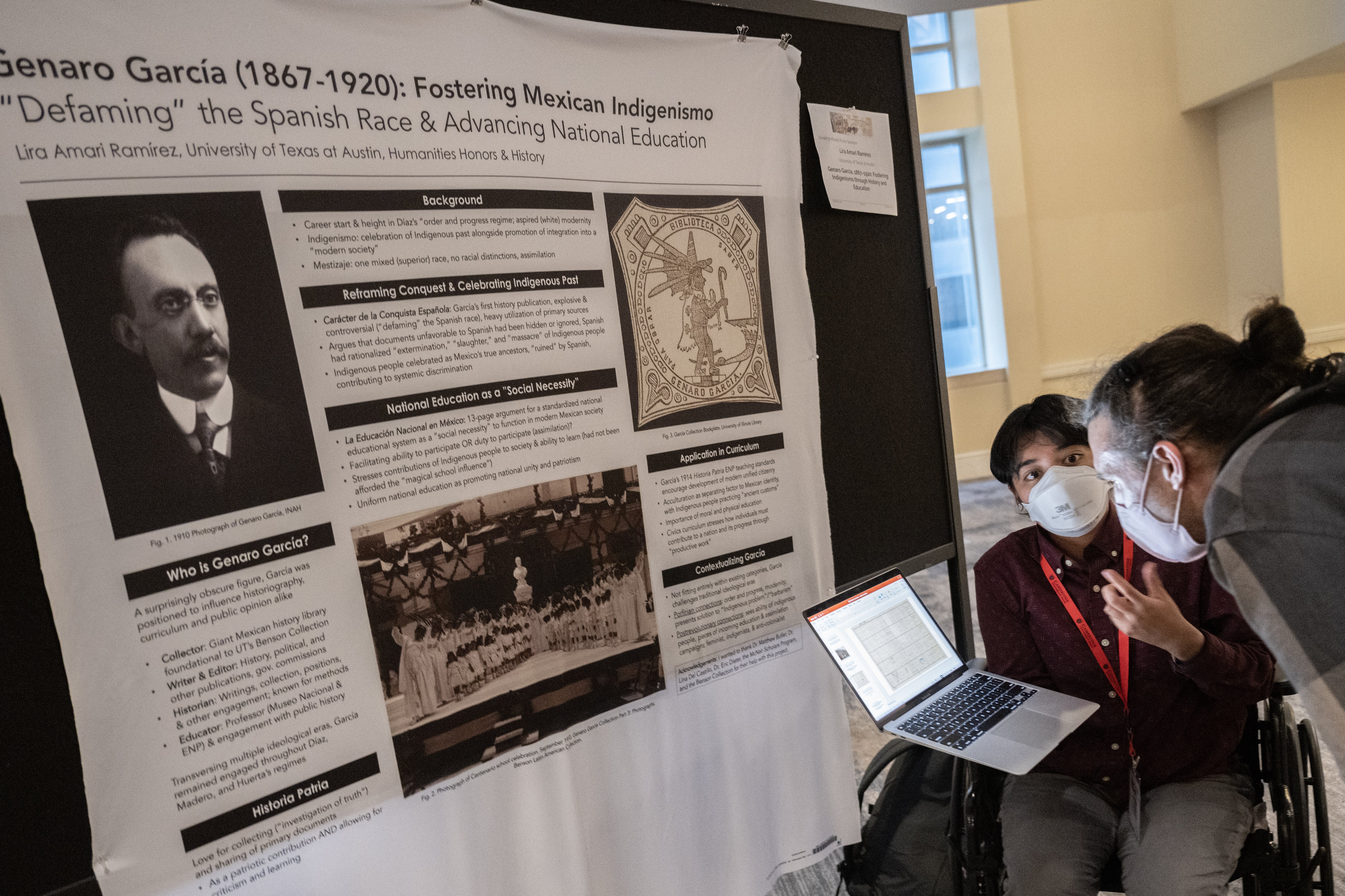 In four poster sessions, presenters such as Lira Amari Ramírez (Univ. of Texas at Austin) shared their research with a broad audience.