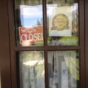 Closed sign at the museum