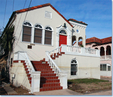 Figure 1. A raised house built during the 1920s and flooded during Hurricane Katrina. Photo by the author.