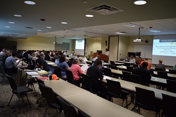 AHA Holds Second Conference on Introductory History Courses in Texas