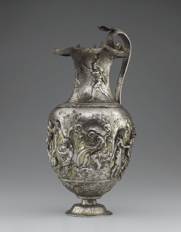 Pitcher with scenes from the Trojan War. Credit: Bibliothèque nationale de France, Département des monnaies, médailles et antiques, Paris.