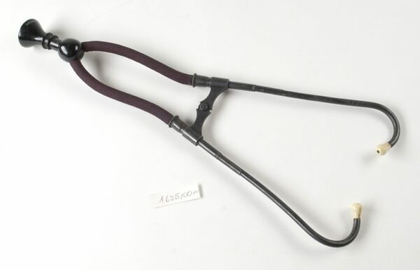 L0035431 A 19th century stethoscope witha bell-shaped end Credit: Wellcome Library, London. Wellcome Images images@wellcome.ac.uk https://wellcomeimages.org A 19th century stethoscope with a bell-shaped end and a flexable tubing for both ears. Made by Scott Alison Photograph c. 1858 Published: - Copyrighted work available under Creative Commons Attribution only licence CC BY 4.0 https://creativecommons.org/licenses/by/4.0/