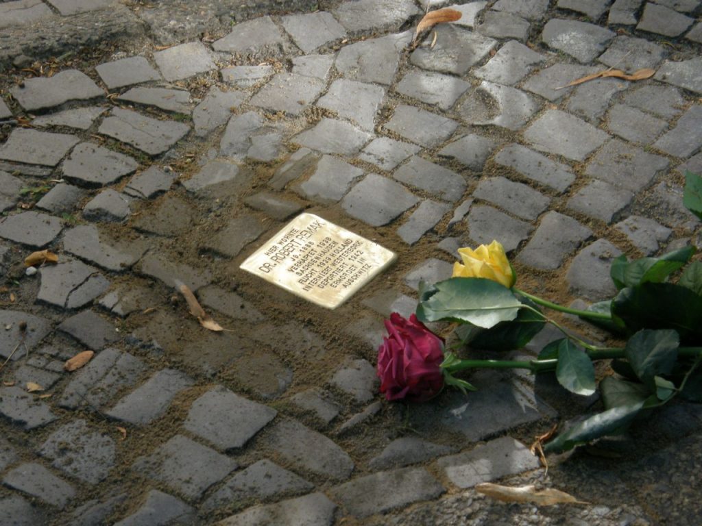 In a panel on “Interactive Approaches to Teaching Twentieth-Century Germany Harrison,” Scott Harrison will demonstrate how he encourages students to contrast the relationship between monuments, like the Stolpersteine, and memory in Germany and the US. Wikimedia Commons/Axel Mauruszat/CC BY 2.0 DE